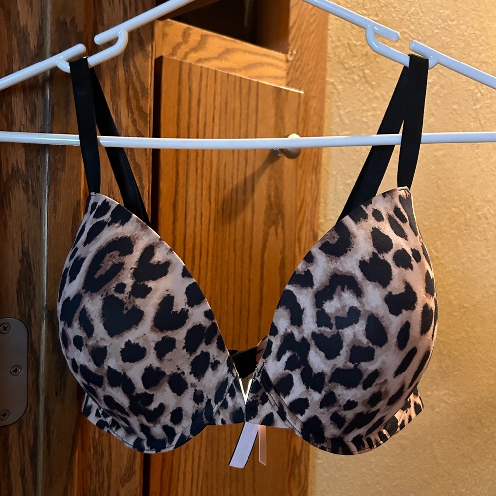 Victoria Secret Bra 34DDD